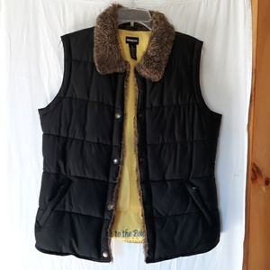 GSX Women's Quilted Vest M Black w/Faux Fur collar